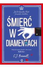 Śmierć w diamentach. Jej Królewska Mość prowadzi śledztwo. Tom IV